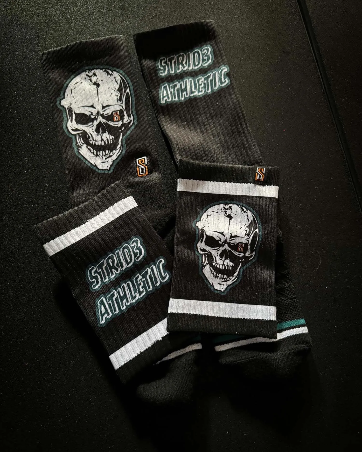 Skull Wrist Socks