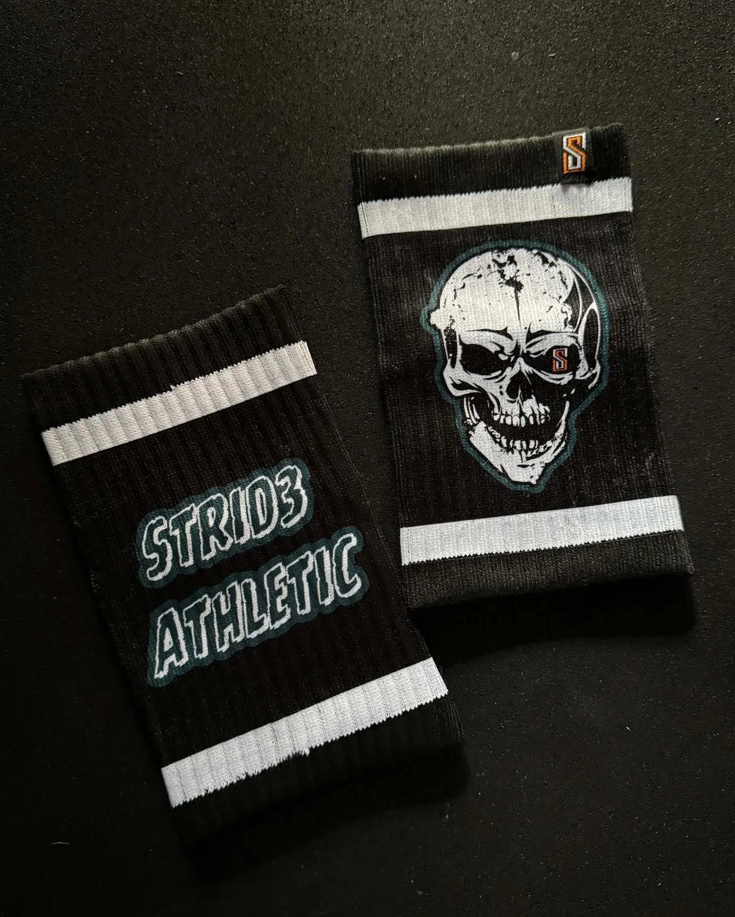 Skull Wrist Socks