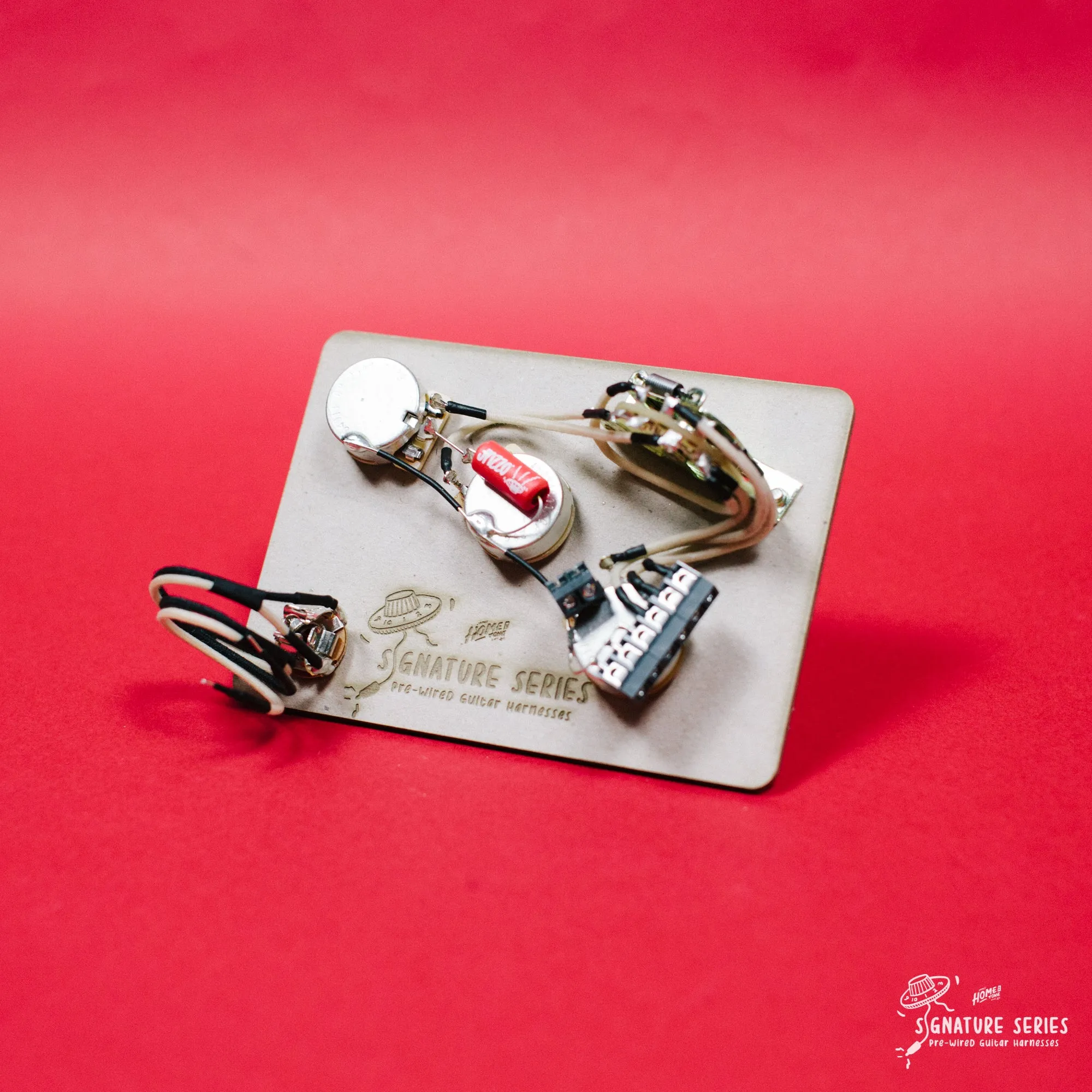 Solderless Pre-Wired Guitar wiring harness | 5-way Stratocaster 'Modern' kit  | Left handed